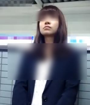【 盗撮バレ 】くりくりオメメのお姉さん☆スカートめくりがバレちゃった！！！