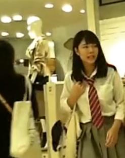 【 盗撮 】放課後買い物少女☆美少女すぎてしつこくパンチラを撮られちゃう！！！