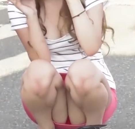 【 盗撮 】お行儀の悪いエロギャルを盗撮したった！！！