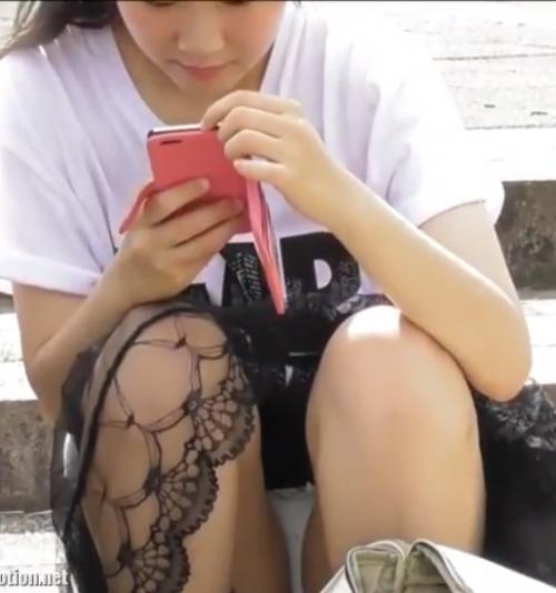 【 盗撮 】純真すぎるダンス少女の股間を極悪に盗撮！！