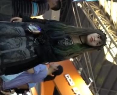 【 盗撮 】水玉生パンツの素人コスプレ少女を盗撮しちゃう！！！