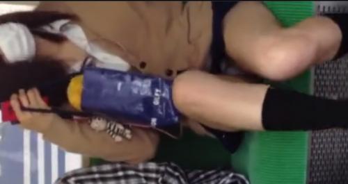 【 盗撮 】足を組んで見えそうで見えないパンツ☆一瞬のスキを逃さず撮影！！！
