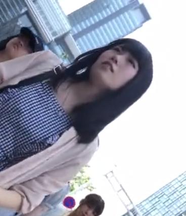 【盗撮】ご機嫌なお出かけお姉さん☆パンチラ盗撮されちゃってアンラッキー！！