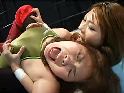 【女子プロレス・レズキャットファイト】リングコスチュームを破って乳首責め&手マンでイカされ地獄♡レズクンニで悶絶絶頂！