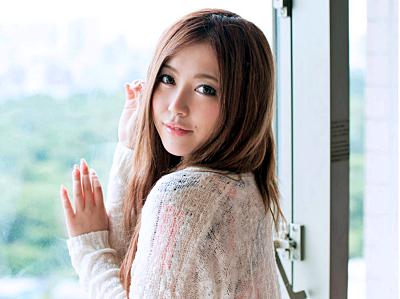 「あぁぁ、すごおぃ！」甘めで可愛い巨乳美少女は超敏感！エロメンとホテルで濃厚SEX！手マンで潮吹き！激ピストンで悶絶絶頂