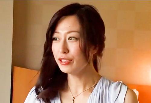 素人四十路美人妻NTR★旦那に隠れてパイパン美乳四十路美熟女がイケメン男優とホテルでイケナイこと♡デカチン生パコぶっかけ！