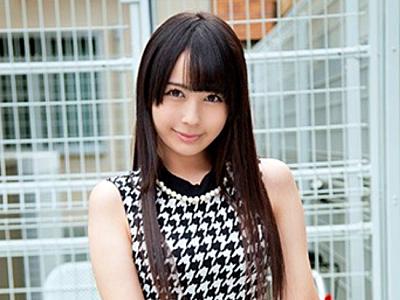 黒髪ロングの巨乳美少女が素人巨根フランス人男性の自宅へ訪問♡デカチンにびっくりするも腰が抜けるほど激しい騎乗位で絶頂！