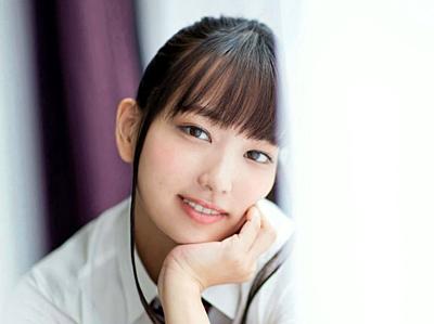 透明感漂う幼い美少女とラブラブえっち♡清楚ロリなツンデレ美女がイケメン男優にいじられ舐め回されデカチンの激ピストンで絶頂