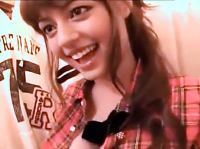 トランジスタグラマーなハーフ系巨乳美少女とショップの試着室でハメ撮り♡声を我慢してフェラと激ピストンで絶頂【SARAH】