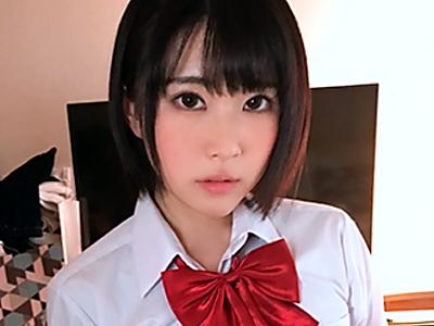 ショートカットの貧乳ロリ美少女JKとコスプレ着衣SEX！スク水で手コキ♡電マで大興奮！立ちバックで激ピストン＆中出し！