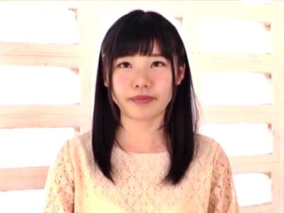 超人気女優の整形前作品！！デビュー三作目はその素朴で幼い顔にザーメンをぶっかける顔射作品！【深田えいみX天海こころ】