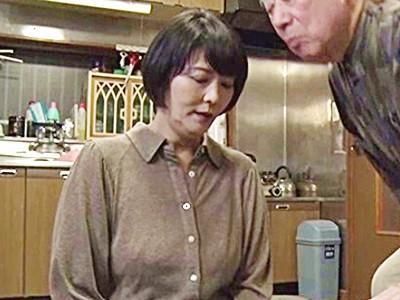 《ヘンリー塚本》『男が欲しいと、顔に書いておるぞ』未亡人になった熟女人妻に無理やりチンポを捻じ込む祖父！円城ひとみ