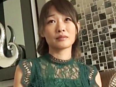 ■三十路・素人妻■経験人数たった2人という9年間セックスレスの37才美熟女さん！欲求不満で出会いサイトに登録。そして…