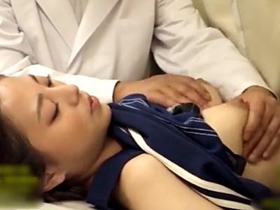 《産婦人科レイプ》検診にやってきた巨乳美人妻！！悪徳痴漢医師にカーテン越しにハメられる凌辱レイプの性的暴行被害に！！