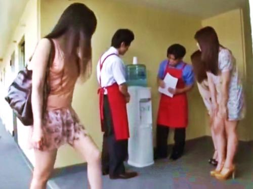 ◆水嶋あずみ　美人妻が住むマンションに媚薬入りウォーターサーバーを設置する業者。淫乱になった奥様を弄ぶ男たち。