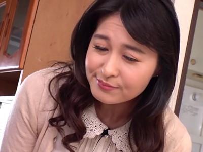 『私たちで逃げるのよ』母親失格の五十路熟女！孫が生まれたお母さんが親子姦で息子と中出し近親相姦！【家庭崩壊】