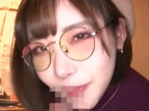 ◆深田えいみ◆【メガネ痴女】笑い上戸でキス魔でフェラ魔の淫乱ビッチ美人妻に居酒屋でチ〇ポしゃぶられる！！