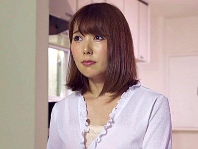 《人妻・寝取られ》パブのオーナーに誘われ浮気してしまう美人妻！心がときめいてしまった巨乳奥様の不倫ドラマ！