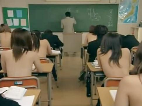 【JK】女子だけ全裸の学校が存在！？おっぱいもオマ〇コも丸出しの学園生活ハーレムは勃起不可避ｗｗ
