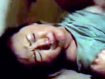 ■熟女レイプ■信頼していた母親の介護ヘルパーに強姦されるおばさん！気絶させられボロ雑巾のように犯すパワーレイプで中出し！