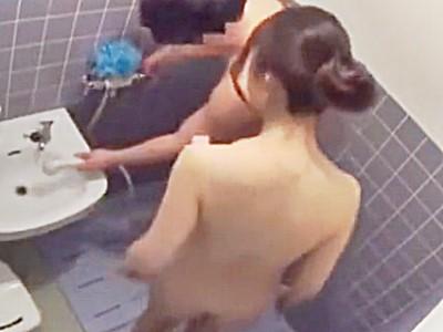 熟女ナンパ『どうして中出ししたの？』不倫した人妻に無許可で膣内射精！反省もなく巨乳のおばさんと風呂場でもイチャつく男！