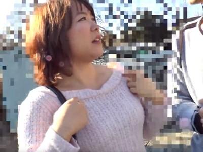 三十路と五十路の熟女ナンパ♥♥可愛い系・童顔の36歳人妻さんと地味系56歳高齢BBA！卑猥なふたりのおばさんに中出し！！