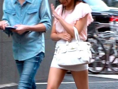 《清楚系人妻ナンパ》街行くピンク乳首の巨乳若奥様を引っ掛けて不倫オマ●コにハメまくる中出し膣内射精！！【美脚/美人】