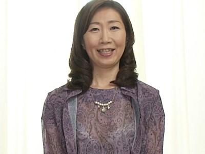 《熟女》50歳を過ぎて閉経を悟った美人妻！もういちどセックスがしたくてAVデビュー！！【笹木ちひろ】