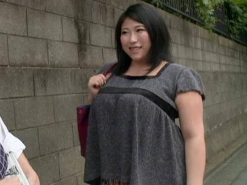 【響りん】窒息するほどの肉団子ボディで肉厚壁プレス！爆乳巨尻なドSぽちゃ熟女人妻の男肉棒責め！！
