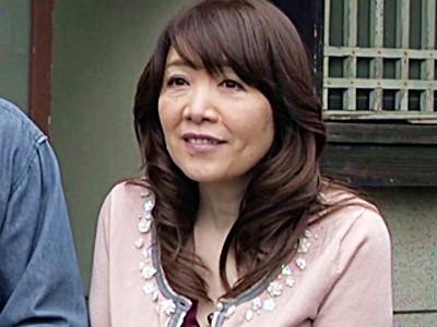 《六十路熟女/NTR》穏やかに老後を暮らすため引っ越して来た人妻が町内会長にレイプされ肉欲地獄にハマってゆく【宮前幸恵】