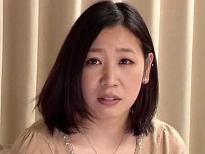 《熟女×近親相姦》ムチムチ巨乳なおばさん義母を寝取る息子！嫁の代わりに熟れた人妻BBAで性欲処理する近親相姦【市原絵美】
