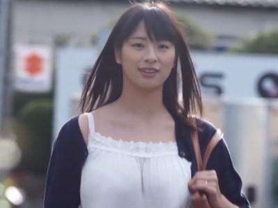 《人妻レイプ》爆乳を揺らして歩く美人奥様！旦那の不在中に知り合いの男が訪問して急襲！オマ●コを貫かれ絶望する！