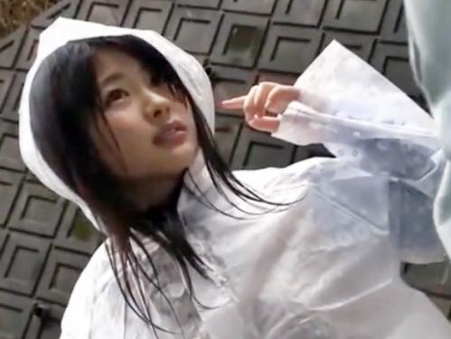【JKレイプ】雨の中自転車ですれ違う美少女に声をかけ即ハメでチ●ポをブチ込み凌辱する鬼畜強姦魔！！