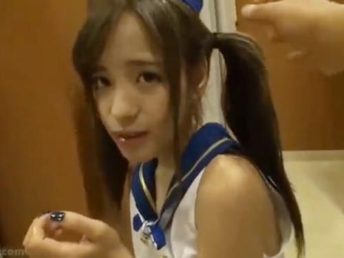 【桃乃木かな】ツインテールの激カワ美少女にトイレでフェラ抜きしてもらう