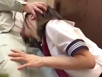 【JK中出しレイプ】振り返ったら露出チンポが！！家に訪問してきた強姦魔に種付け膣内射精される美少女女子校生！！