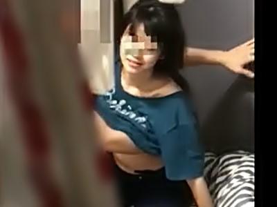 ※民家盗撮【素人のヤバイやつ！】隙間から見られているとも知らず発情する女子大生カップルを不法侵入痴漢魔が隠し撮り！