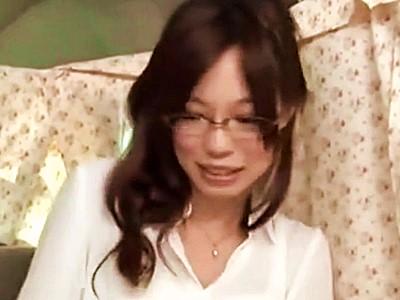 知的な人妻ナンパ♥巨乳なのに痩せ型のスレンダー美人奥様！寝取られ激ピストンで絶叫イキする中出し種付けセックス！！