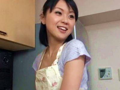 《人妻レイプ》同居する義父に狙われた美人嫁！新婚なのに犯され鬼畜オヤジの言いなり性奴隷に堕ちる団地妻【雨宮真貴】