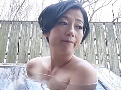 湯けむり旅情・人妻先生と禁断の温泉旅行 男子生徒と背徳にまみれた不倫セックス 巨乳熟女の織り成す儚き愛欲ドラマ