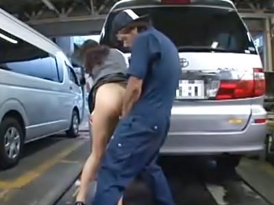 ■痴漢レイプ『助けてえぇ！』巨乳OLが大量に潮吹き！強姦男の手マンテクで痙攣した熟女に抜き差しピストンで顔射ぶっかけ！