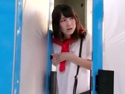 【マジックミラー号】童貞を装った男が激ピストン『もうだめイグゥッ♥』エビ反り絶頂アクメで中出しされてしまう素人女子大生！