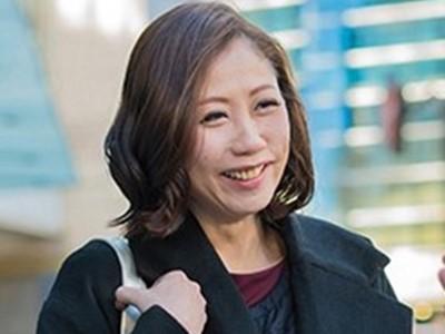 《素人熟女ナンパ》勃起したビンビン乳首♥年上の可愛い美魔女おばさんを連れ込んで激しくハメ撮りピストン濃厚セックス！！