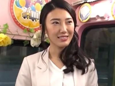 《素人ナンパ企画》ジュエリー企業に勤める知的美人のOLお姉さん！スレンダー巨乳なマゾマ●コにピストン生挿入！！