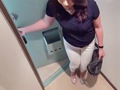 ■巨乳43才！美熟女ナンパ■四十路ポヨヨン専業主婦を連れ込み極上人妻ボディを堪能する浮気盗撮ナンパ♡【おばさん】