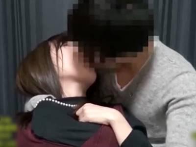 【素人ナンパ】泥酔した女子大生ギャルをお持ち帰りした男がSEX現場を盗撮！敏感な巨乳を責められビクビク痙攣するお姉さん