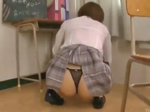 【放課後JK】スカートがめくれ上がってお尻が丸見え！制服着たままムッチリ美尻にバック挿入主観プレイ【AV女優・紗倉まな】