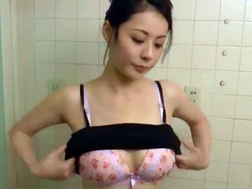 『姉さん…！』巨乳美人な兄嫁の入浴中にチ〇ポフル勃起で侵入！！義弟と禁断の一線越えをする熟女姉！《人妻NTR》