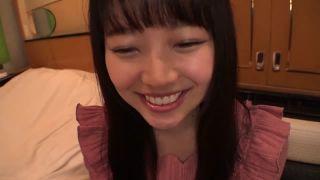 黒髪のロリ系美女とイチャイチャ♡|変態おやじの要求で風呂場でもっとスケベになっていくｗｗ