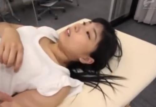 絶頂調教される超敏感なお姉さん！デカ乳首をピンピンにしながらビックビクでイキまくる