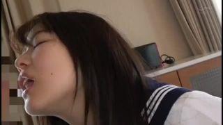 制服姿でチンコを喰らうお姉さん！立ちバックでツルツルマンコをピストンされる